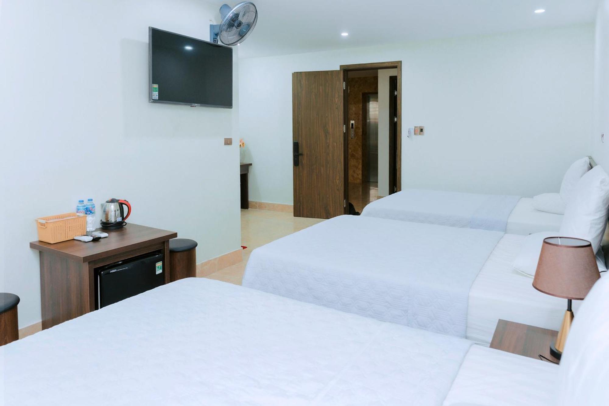 Thu Ha Hotel Uong Bi Luaran gambar