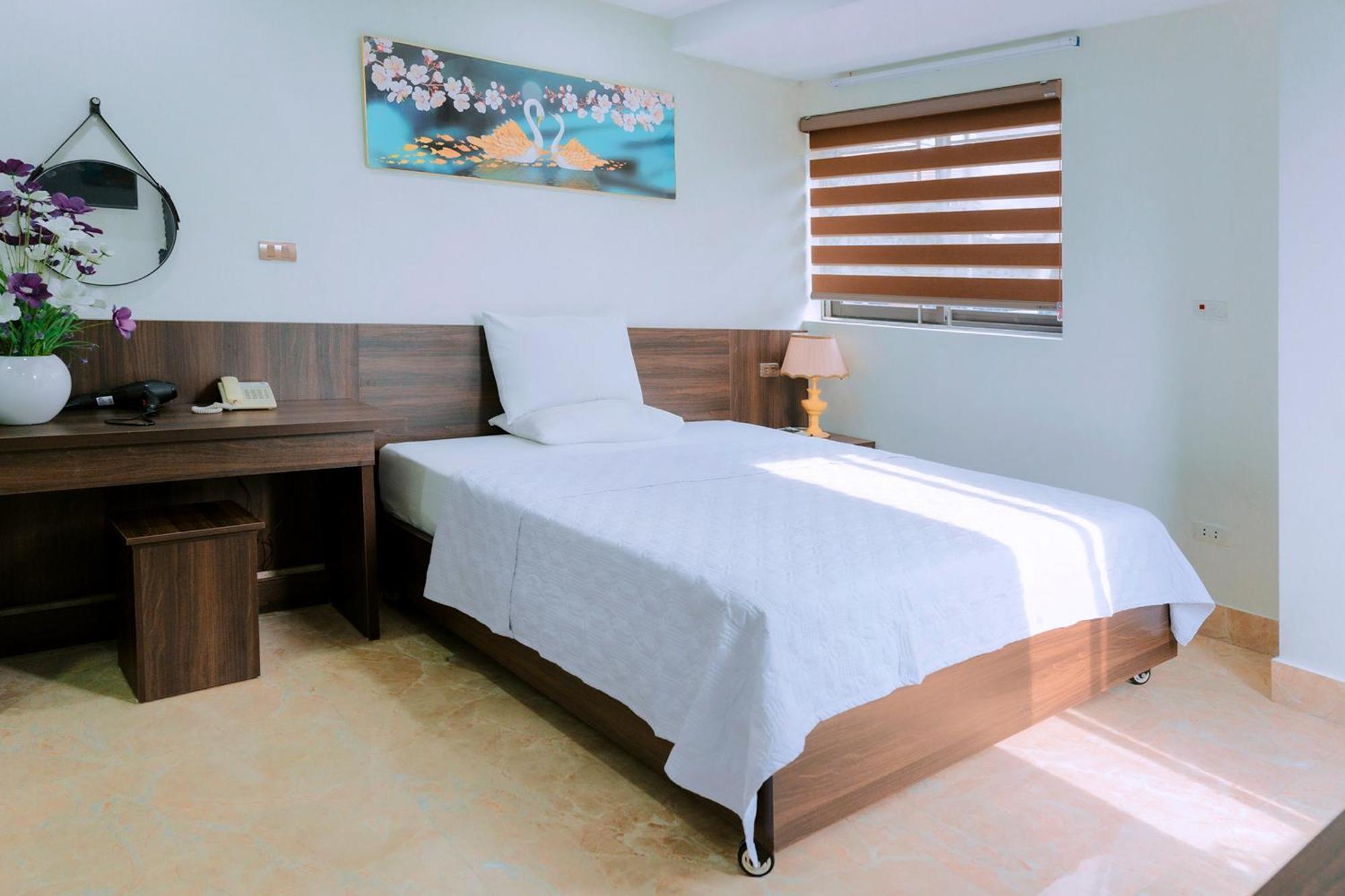 Thu Ha Hotel Uong Bi Luaran gambar