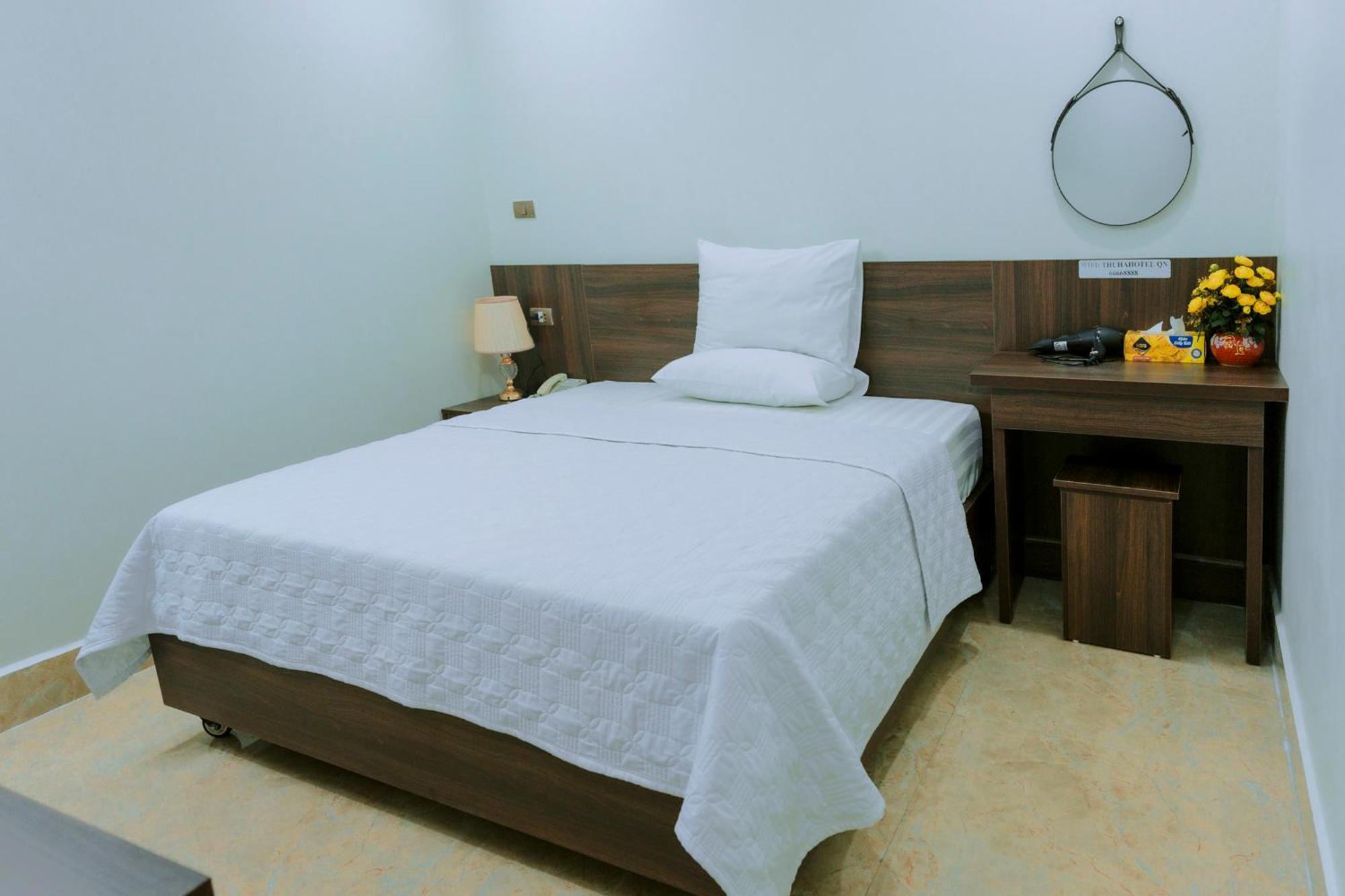 Thu Ha Hotel Uong Bi Luaran gambar