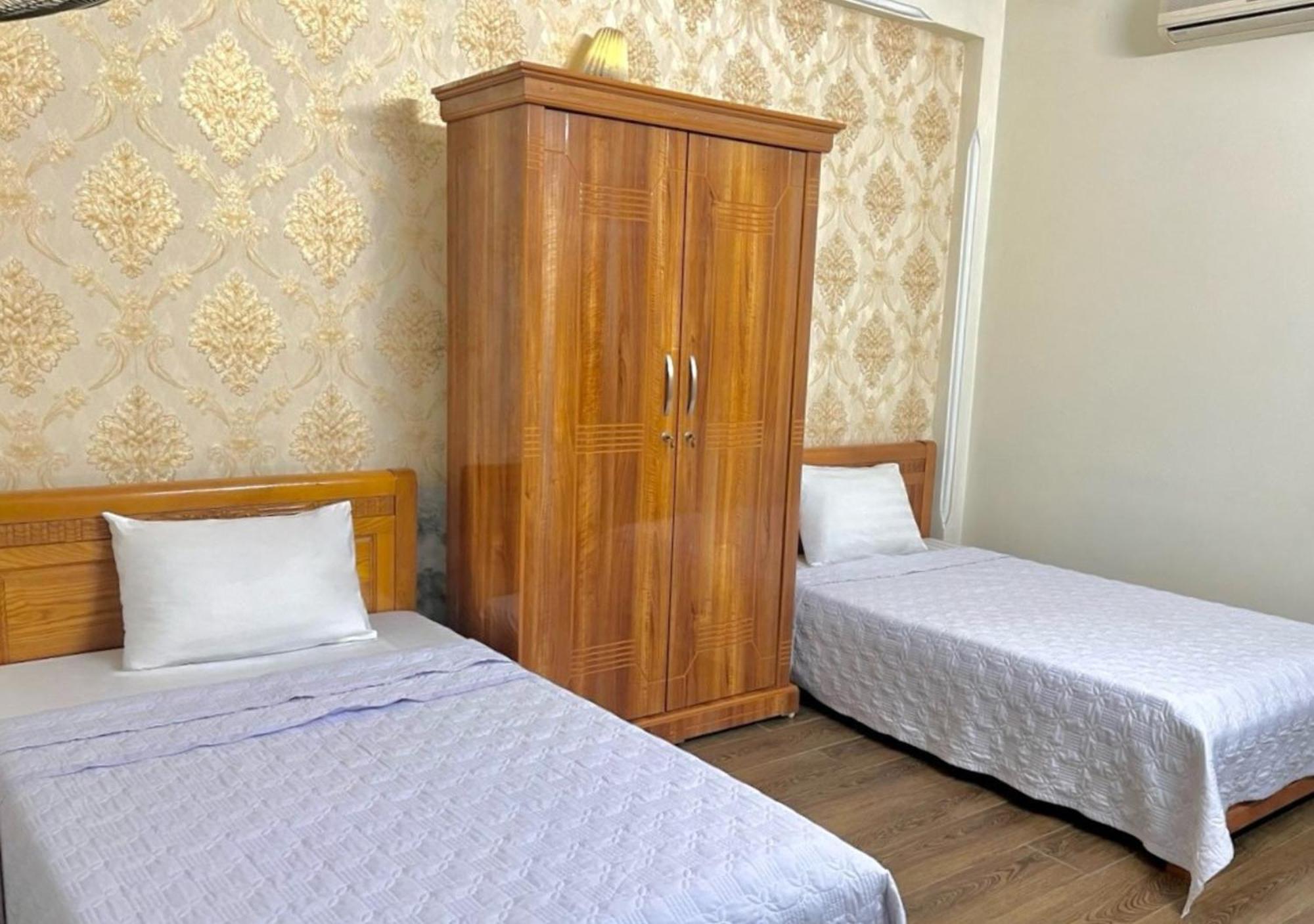 Thu Ha Hotel Uong Bi Luaran gambar