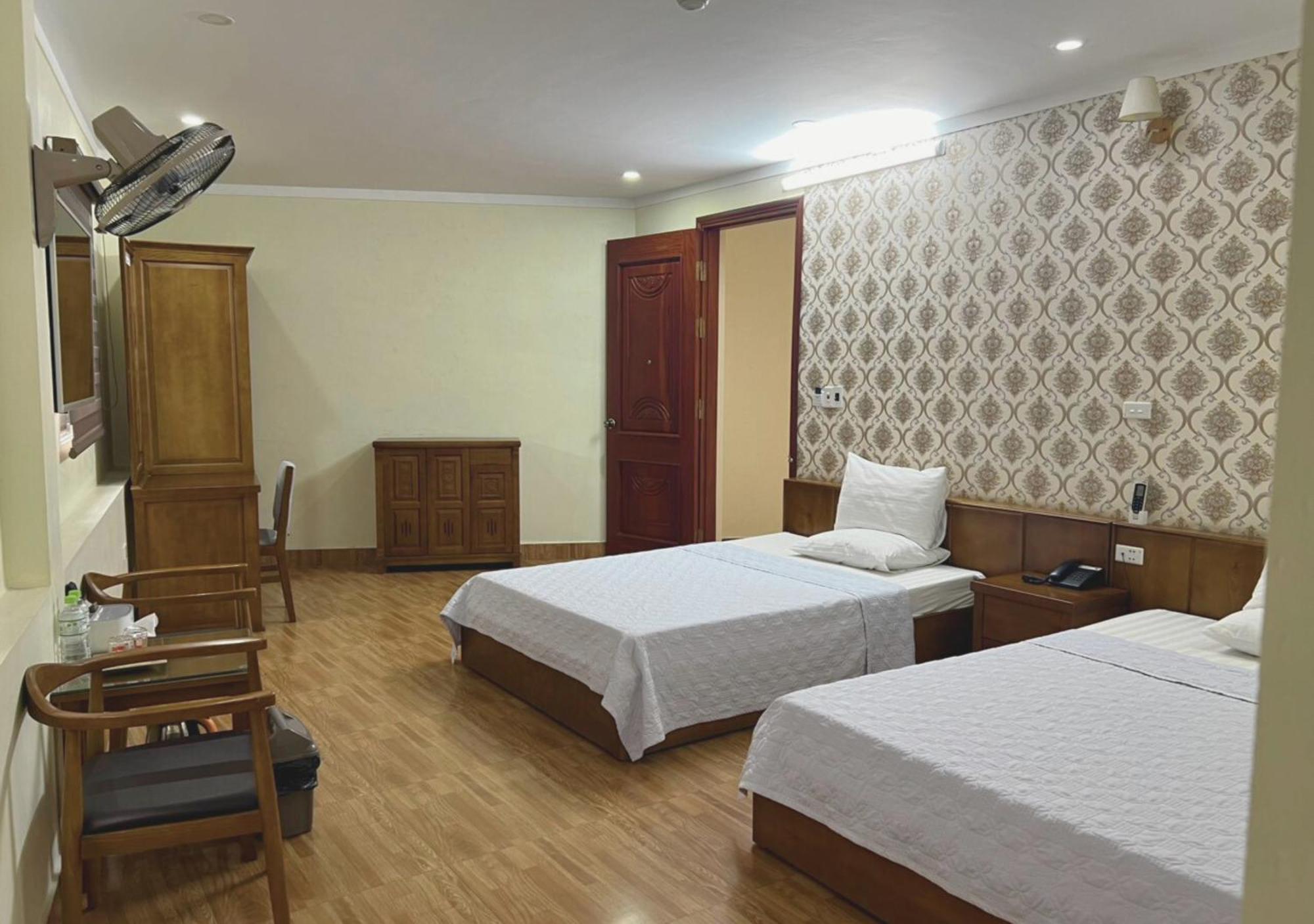 Thu Ha Hotel Uong Bi Luaran gambar