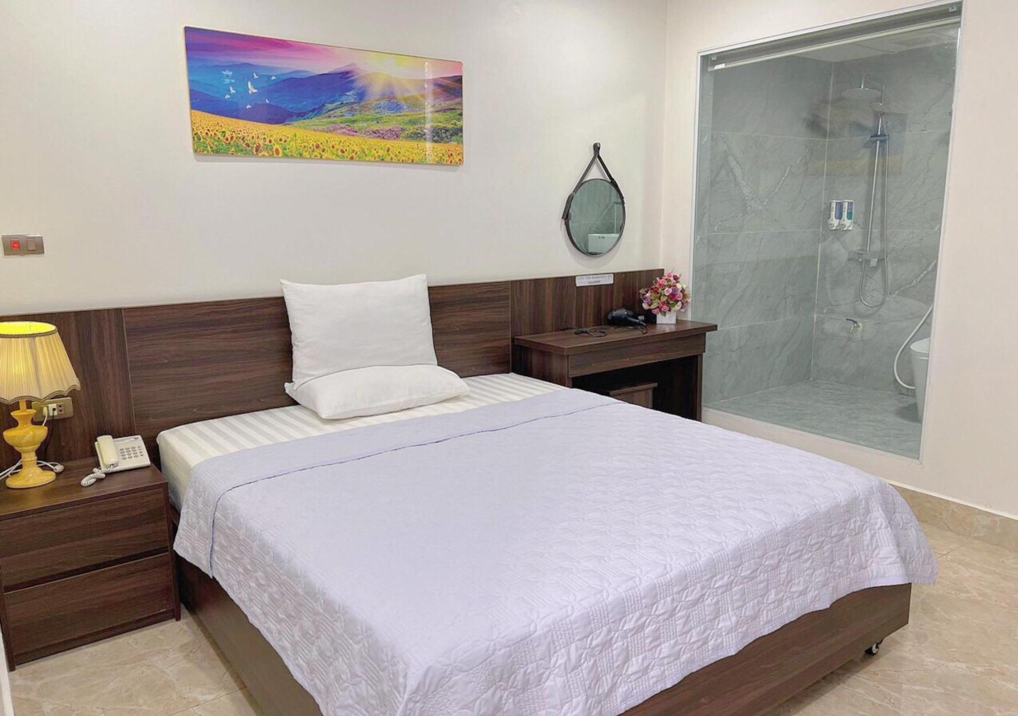 Thu Ha Hotel Uong Bi Luaran gambar
